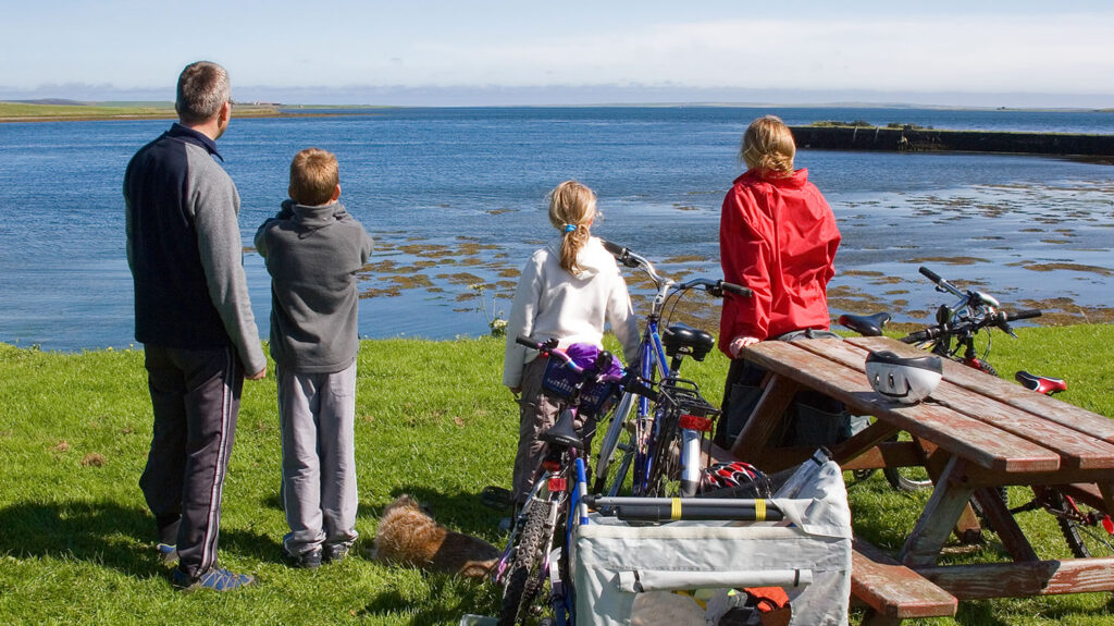 Cycling in Orkney and resting in Finstown