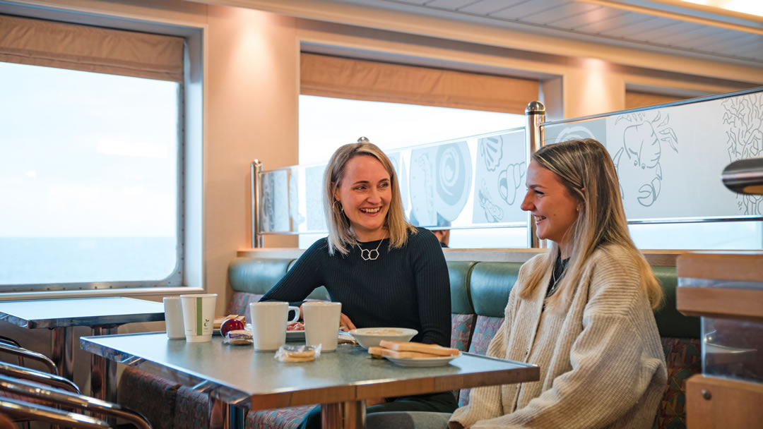 Eating breakfast on board the Hamnavoe