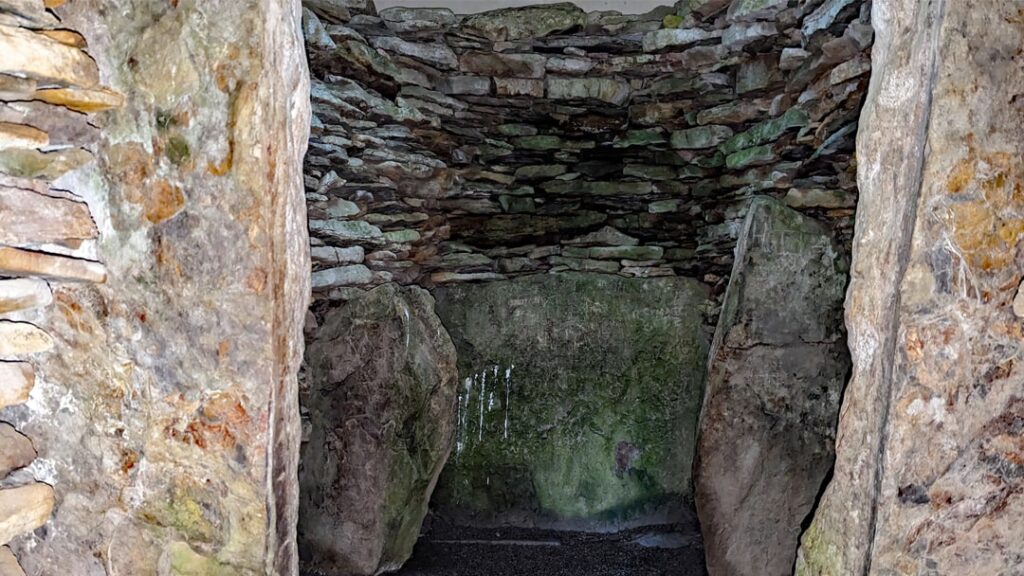 Grey Cairns of Camster interior