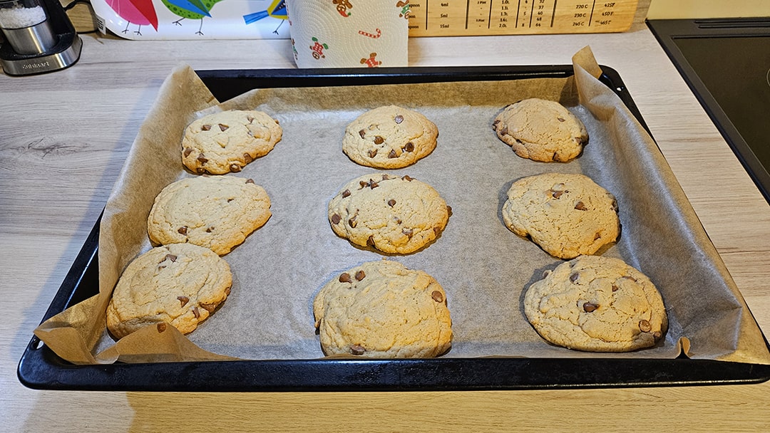 The baked cookies fresh from the oven