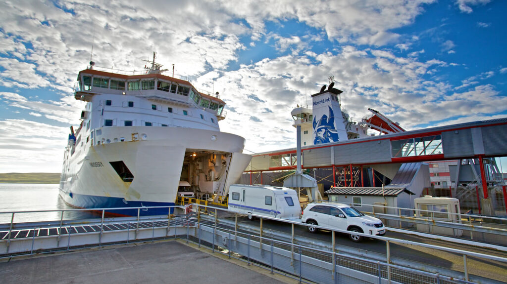 Vehicles disembarking from MV Hrossey